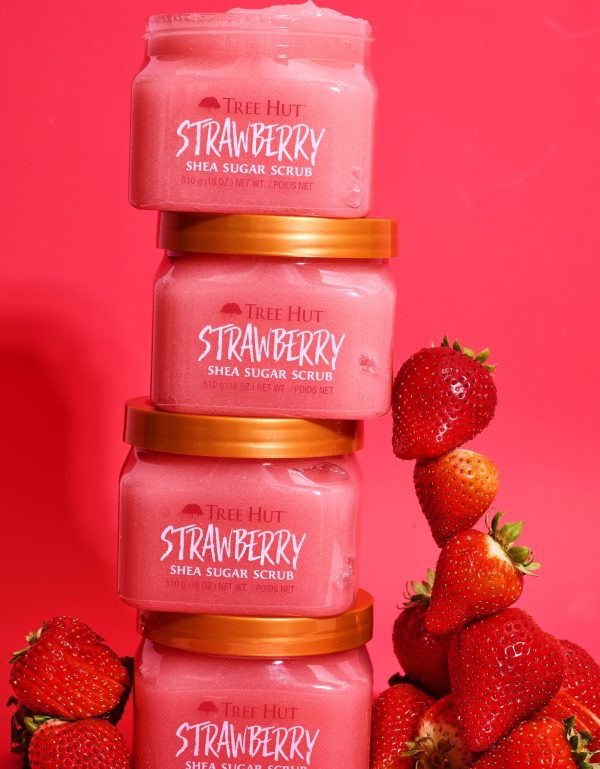 strawberry-shea-sugar-scrub-editorial