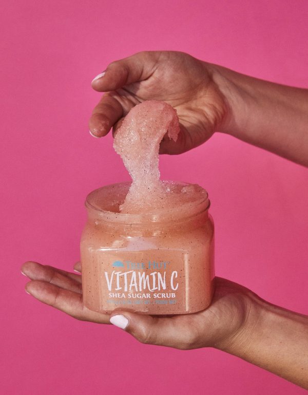 vitaminc-shea-sugar-scrub-on-body